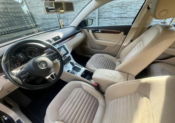 Volkswagen Passat cena 35000 przebieg: 196000, rok produkcji 2011 z Babimost małe 232